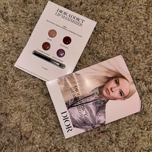 NWT Dior lip addict lip MAXIMIZER
NEW PLUMPING & HYDRATING LIP GLOSS mini set